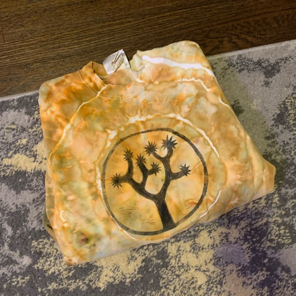 Awesome Tie Dyed and Printed Joshua Tree National Park Sweatshirt Small - Picture 5 of 6
